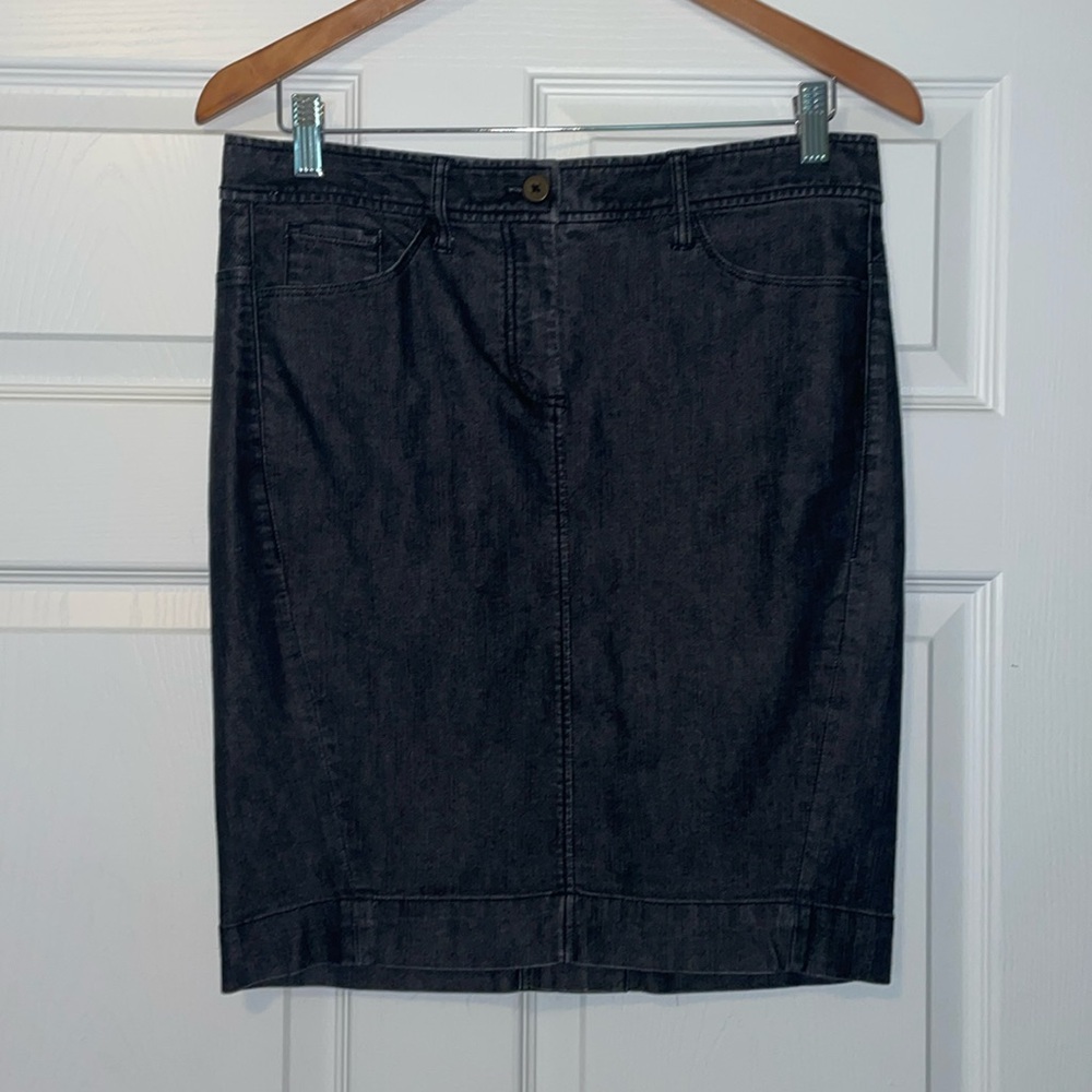 Kenneth Cole Reaction Black Denim Skirt